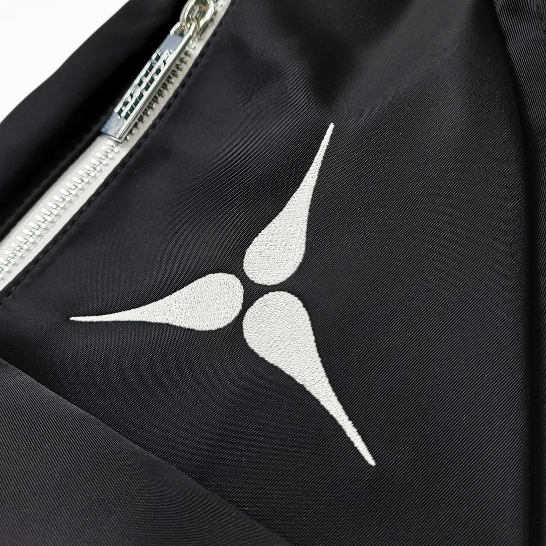 ÆON:MODE - Sling Bag