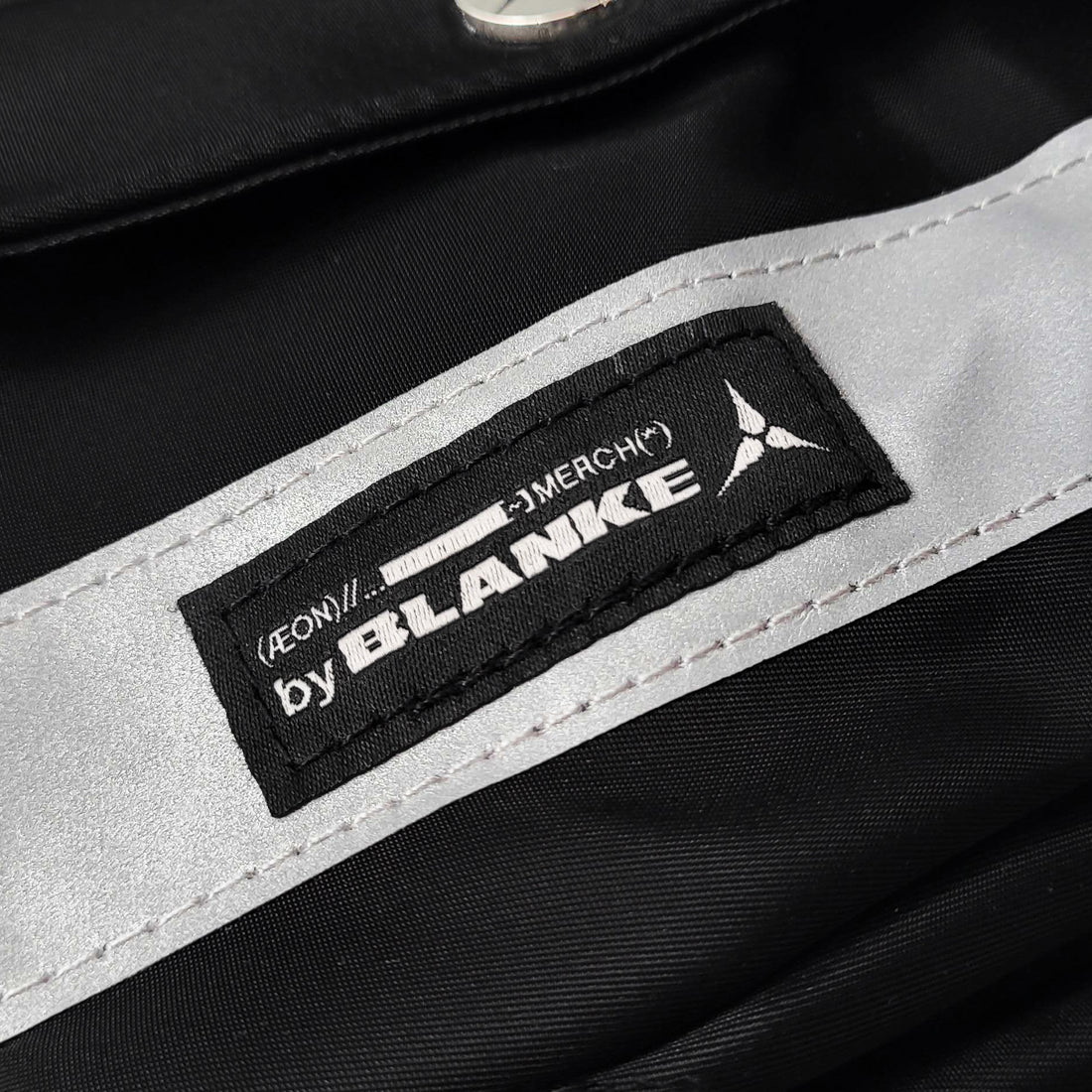 ÆON:MODE - Sling Bag