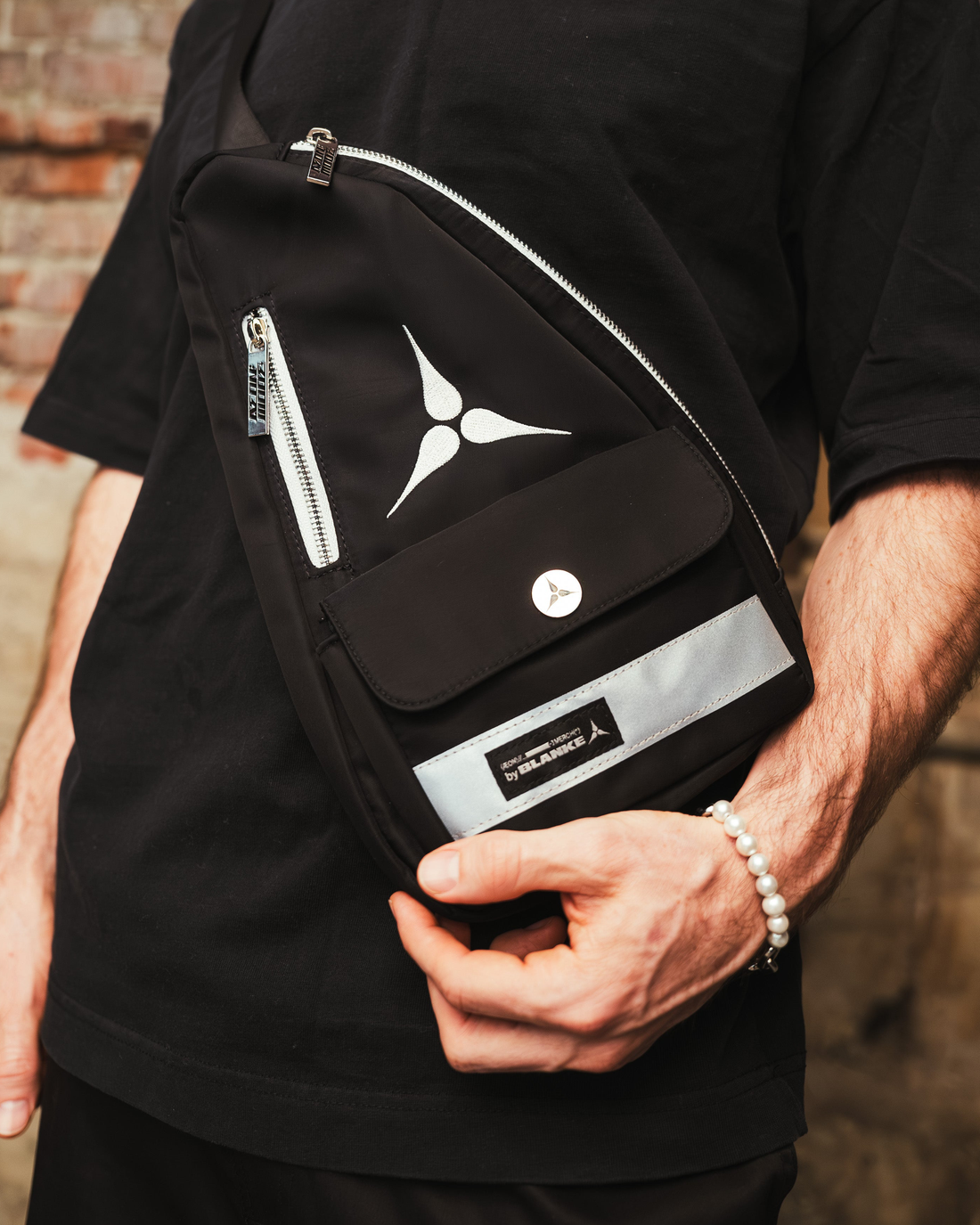 ÆON:MODE - Sling Bag